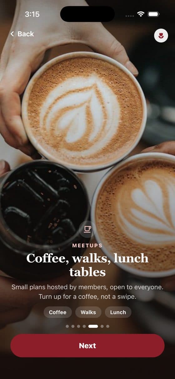 Coffee, walks and lunch tables on Bloom